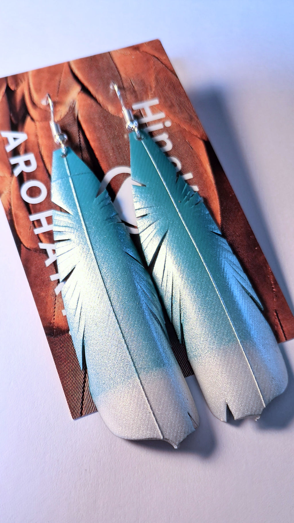 HineKURA - Huia - multi coloured