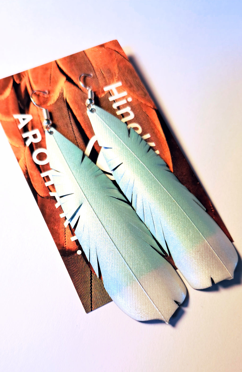 HineKURA - Huia - multi coloured