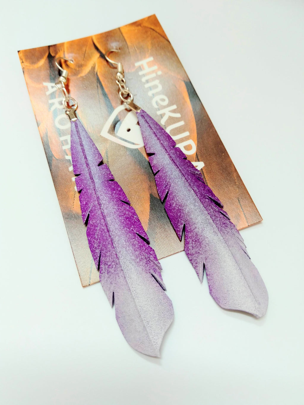 HineKURA - Huia - multi coloured