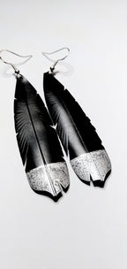 HineKURA - Huia - white, gold and silver