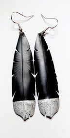 HineKURA - Huia - white, gold and silver